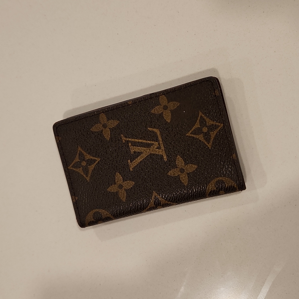 EUC Louis Vuitton wallet